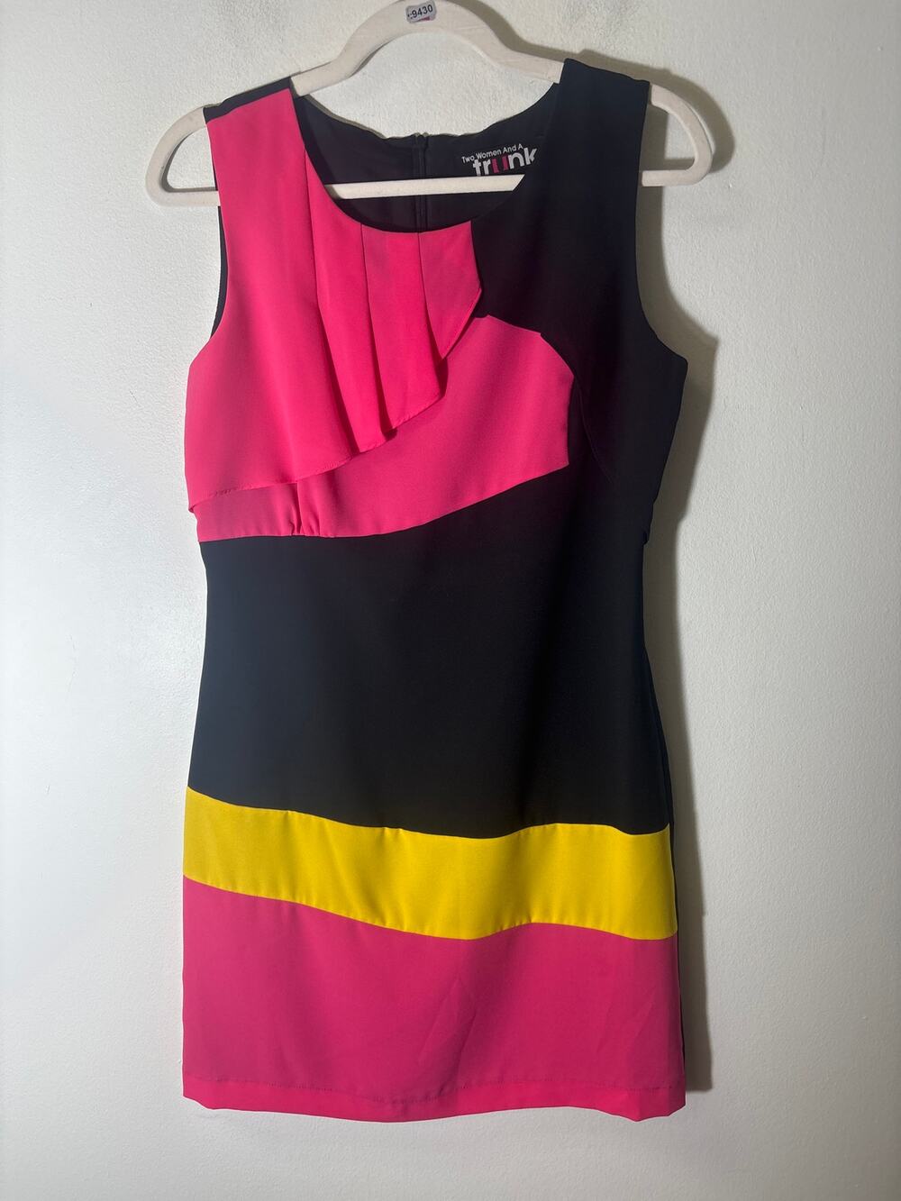 Two Women and A Trunk Pink Black Yellow Colorblock Dress Sz M